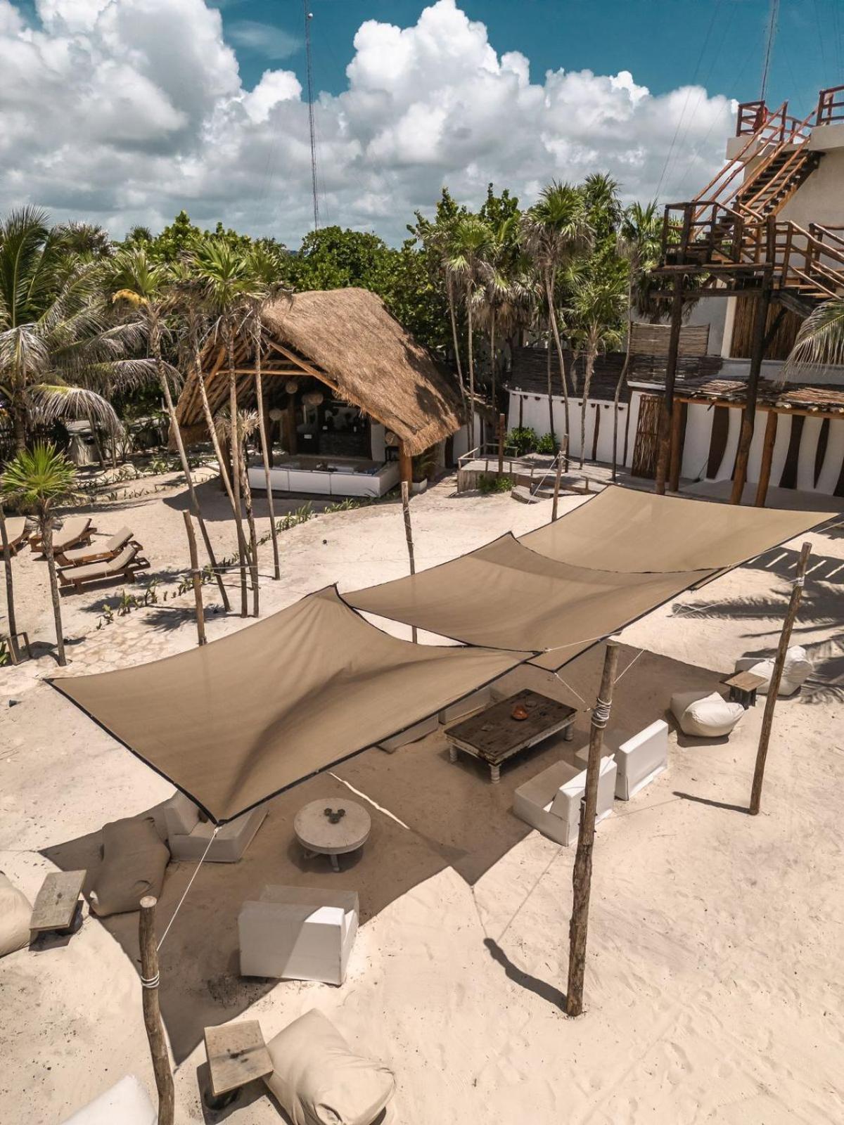 Niken Beachfront Tulum Hotel Buitenkant foto